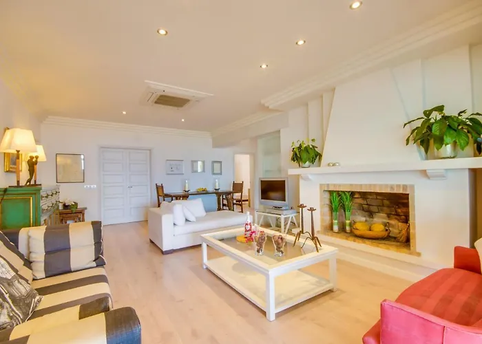 Ideal Mallorca - Llenaire Tatil Evi Port de Pollença