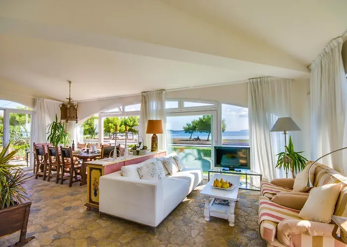 Ideal Mallorca - Llenaire Tatil Evi Port de Pollença